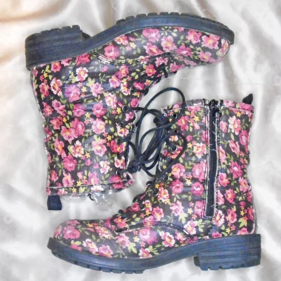 Spring Combat Boots Pink Floral On Black Size 8 1/2 - Picture 3 of 8